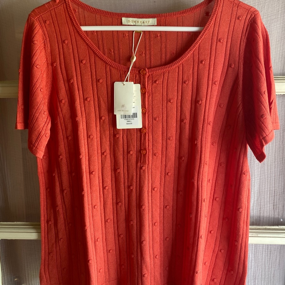 New with tags DownEast Ray pullover sweater